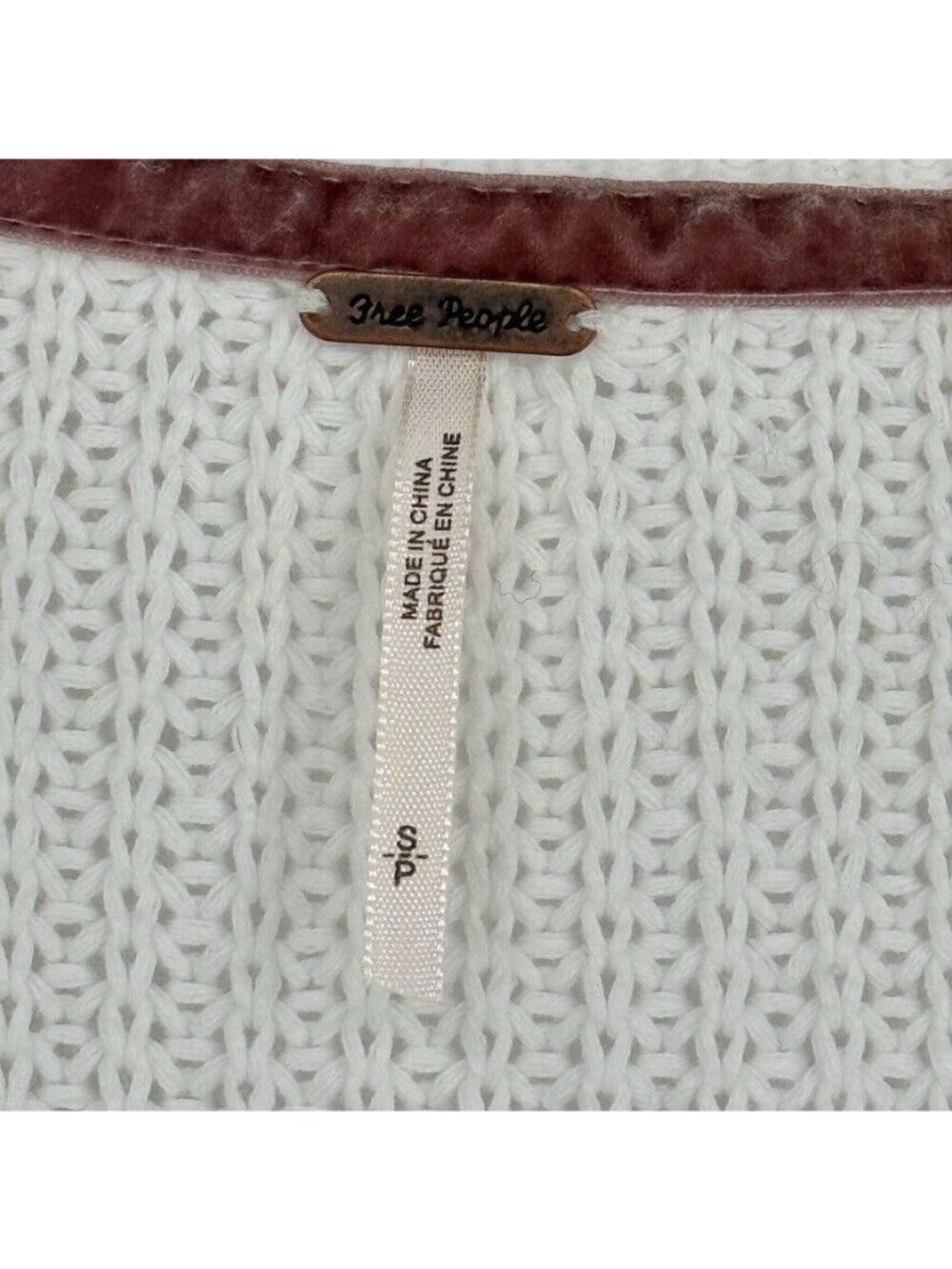 Free People White Cropped Sweater DAMSEL V Neck Knit flared sleeves size small - Picture 5 of 12